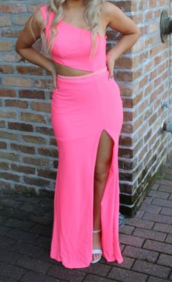 Ashley Lauren Pink Size 0 Floor Length Summer Side slit Dress on Queenly