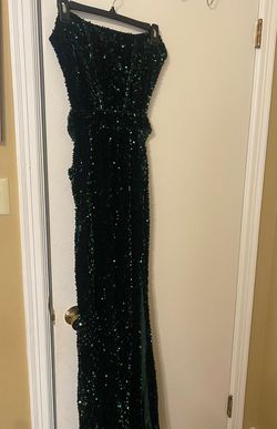 Green Size 16 Straight Dress on Queenly
