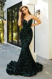Portia and Scarlett Green Size 22 Prom Black Tie Mermaid Dress on Queenly
