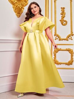 Style FSWD0819P Faeriesty Yellow Size 28 Plus Size Fswd0819p Floor Length Straight Dress on Queenly