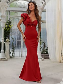 Style FSWD0639 Faeriesty Red Size 0 Satin Military Silk Straight Dress on Queenly