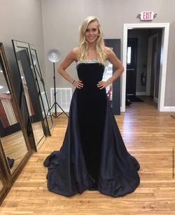 Mac Duggal Blue Size 0 Black Tie Floor Length Pageant Prom Ball gown on Queenly