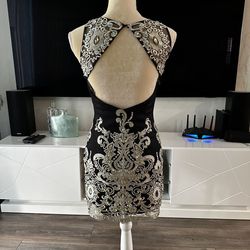 Jovani Black Size 4 Bodycon Backless Embroidery Cocktail Dress on Queenly