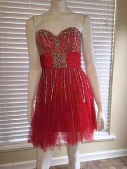 Cassandra Stone Red Size 0 Homecoming Cocktail Dress on Queenly