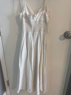 Zara White Size 4 Engagement Straight Dress on Queenly