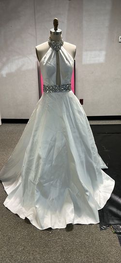 Camille La Vie White Size 2 Pageant Halter Cotillion Ball gown on Queenly