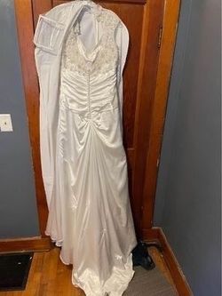 White Size 12 Train Dress on Queenly