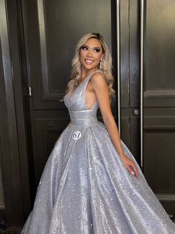Portia and Scarlett Silver Size 2 Floor Length Ball gown on Queenly