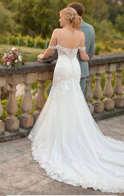 Essense of Australia White Size 12 Wedding Lace Train Dress on Queenly