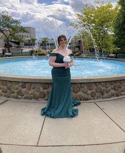 Vienna Green Size 12 Sequined Plus Size Prom Mermaid Dress on Queenly