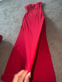 Red Size 6 Side slit Dress on Queenly