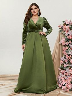 Style FSWD1035P Faeriesty Green Size 28 Velvet Jersey Satin Plus Size A-line Dress on Queenly