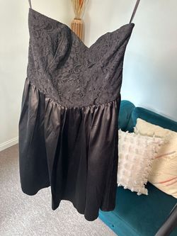 H&M Black Size 12 Midi Homecoming Lace Cocktail Dress on Queenly