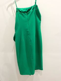 Bardot Green Size 6 Midi Homecoming Cocktail Dress on Queenly