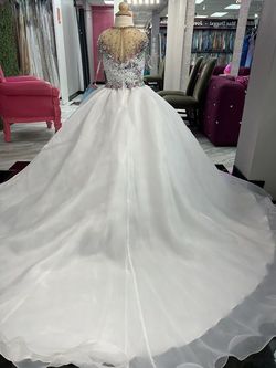 Style C300 Johnathan Kayne White Size 6 Pageant Ball gown on Queenly