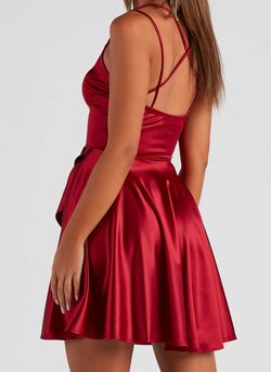 Windsor Red Size 8 A-line Dress on Queenly