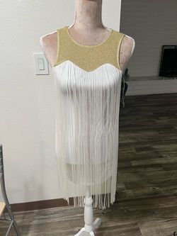 Style -1 White Size 4 Cocktail Dress on Queenly