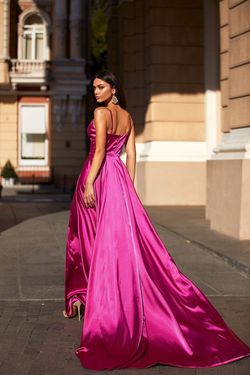 Style Ruru Alamour The Label Pink Size 4 A-line V Neck Satin Ruru Side slit Dress on Queenly