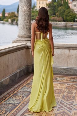 Style Mimi Alamour The Label Yellow Size 0 Halter Floor Length Sequined Side slit Dress on Queenly