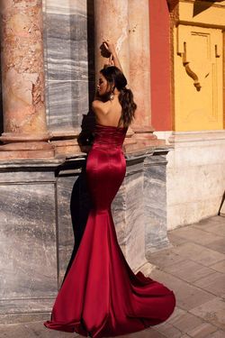 Style Emely Alamour The Label Red Size 16 Emely Strapless Padded Mermaid Dress on Queenly
