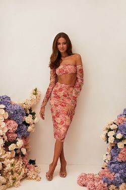 Style Shailee Alamour The Label Pink Size 12 Sheer Floral Tall Height Cocktail Dress on Queenly