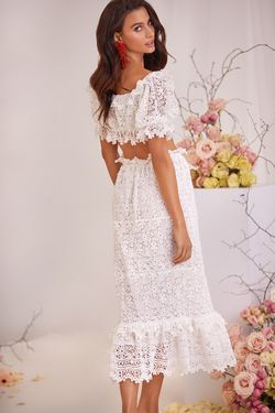 Style Mina Alamour The Label White Size 0 Tall Height Sleeves Military Lace Straight Dress on Queenly