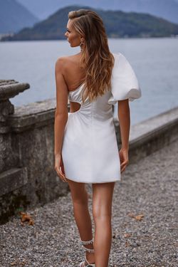 Style Violante Alamour The Label White Size 0 Bachelorette Violante Tall Height Engagement Cocktail Dress on Queenly