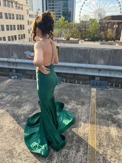 riah marie Green Size 4 Prom 50 Off Mermaid Dress on Queenly