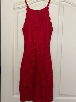 Red Size 3 Cocktail Dress on Queenly