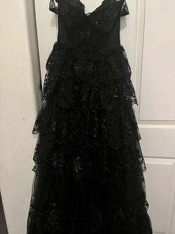 Homrain Black Size 6 Lace Prom Side slit Dress on Queenly