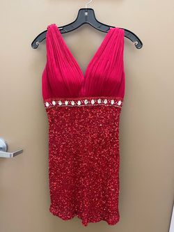 Sherri Hill Bright Red Size 4 Plunge Homecoming Cocktail Dress on Queenly