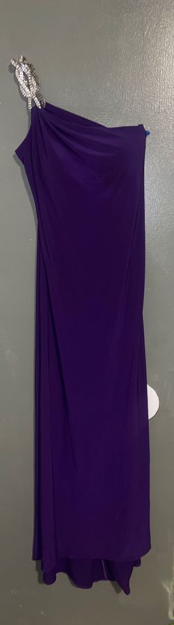 Nightway Purple Size 8 Jewelled Straight Dress on Queenly