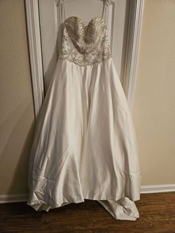 Maggie Sottero White Size 18 Corset Plus Size Train Floor Length Ball gown on Queenly