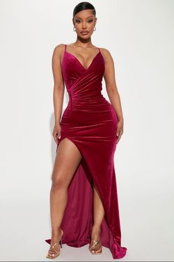 Fashion Nova Red Size 0 Prom Floor Length Side slit Dress on Queenly