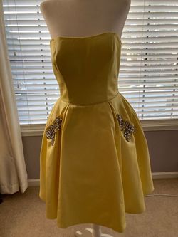 Sherri Hill Yellow Size 6 Midi Cocktail Dress on Queenly