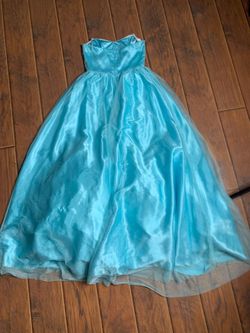 alex and sophia Blue Size 4 Floor Length Train Dress on Queenly