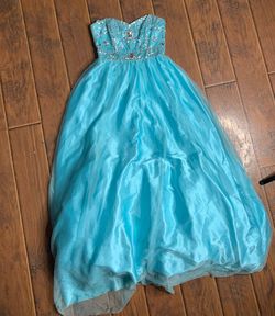 alex and sophia Blue Size 4 Floor Length Train Dress on Queenly