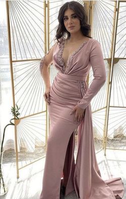 Style -1 Pink Size 14 Side slit Dress on Queenly