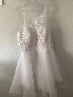 White Size 24 Ball gown on Queenly