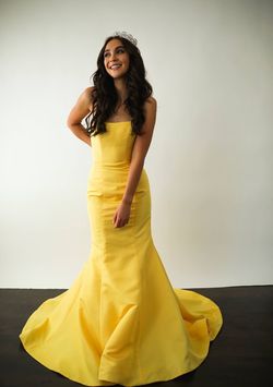 Sherri Hill Yellow Size 00 Mermaid Dress on Queenly