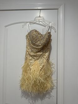 Jovani Gold Size 2 Fun Fashion 50 Off Summer Euphoria Cocktail Dress on Queenly