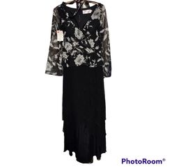Mon Cheri White Size 8 Floral Long Sleeve Straight Dress on Queenly
