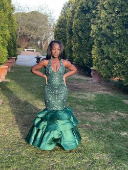 Green Size 0 Mermaid Dress on Queenly