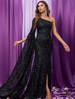 Style FSWD0789 Faeriesty Black Size 16 Long Sleeve Polyester Sequined Side slit Dress on Queenly