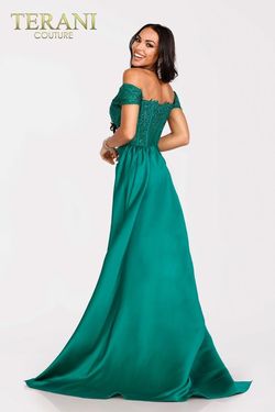 Style 231P0061 Terani Couture Green Size 4 Black Tie Emerald Side slit Dress on Queenly