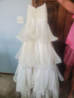 Mac Duggal White Size 4 Floor Length 50 Off Prom Train Dress on Queenly