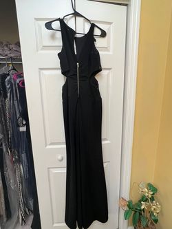 Style -1 Black Size 2 Side slit Dress on Queenly