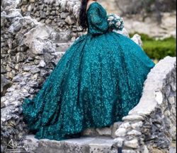 Style -1 Green Size 10 Ball gown on Queenly