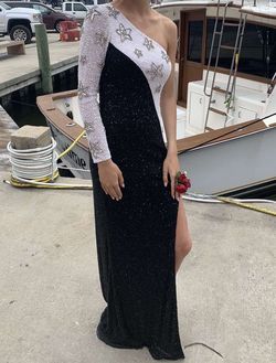Style -1 Sherri Hill Black Size 2 Long Sleeve Prom Sequined Side slit Dress on Queenly