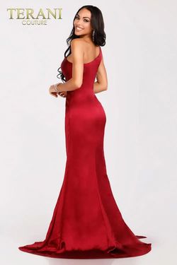 Style 231P0047 Terani Couture Red Size 4 Tall Height Side slit Dress on Queenly